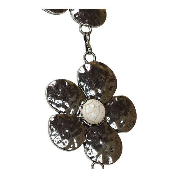 Silver Floral Chain Belt L/XL By Truelove Accessories Concho Belt - Picture 14 of 16